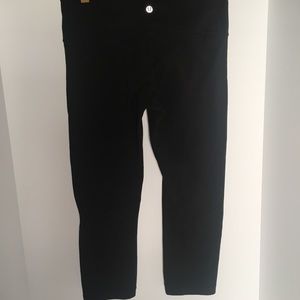 LULULEMON • Wunder Unders (8) - Black - 21”inseam